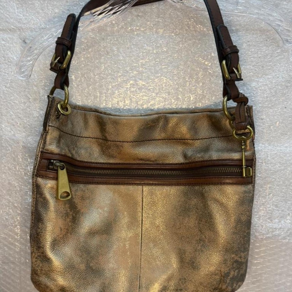 Fossil Gold Distressed Leather Shoulder Bag Hobo Crossbody Key Charm Metallic